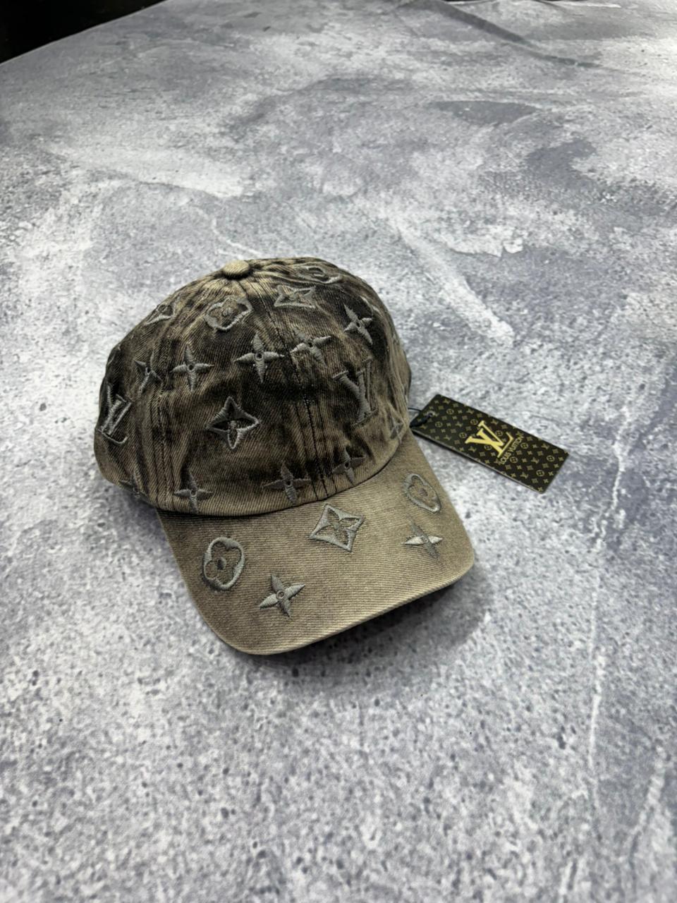 BONÉ PREMIUM  LV JENS