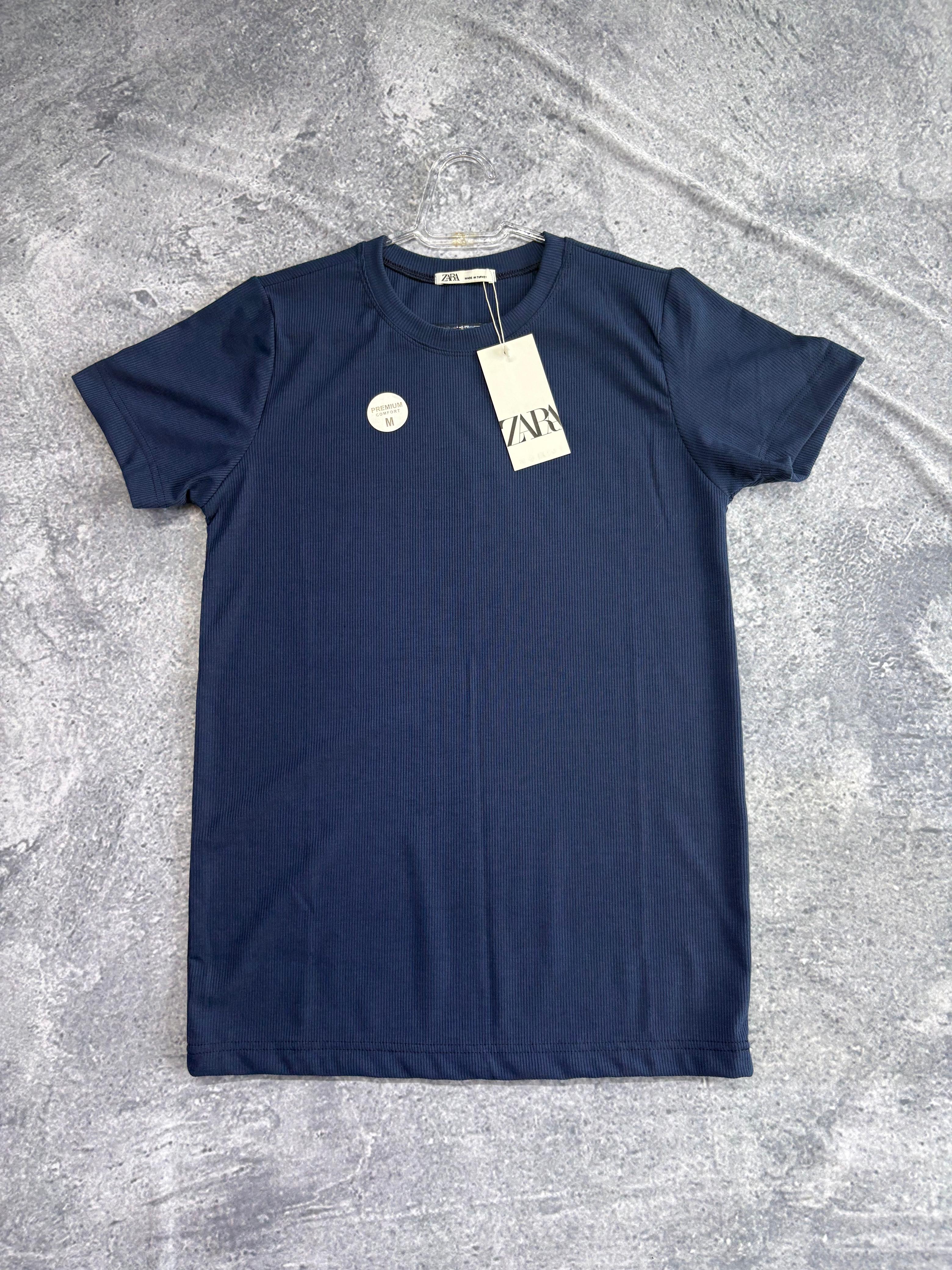 CAMISETA ZARA CANELADA AZUL MARINHO