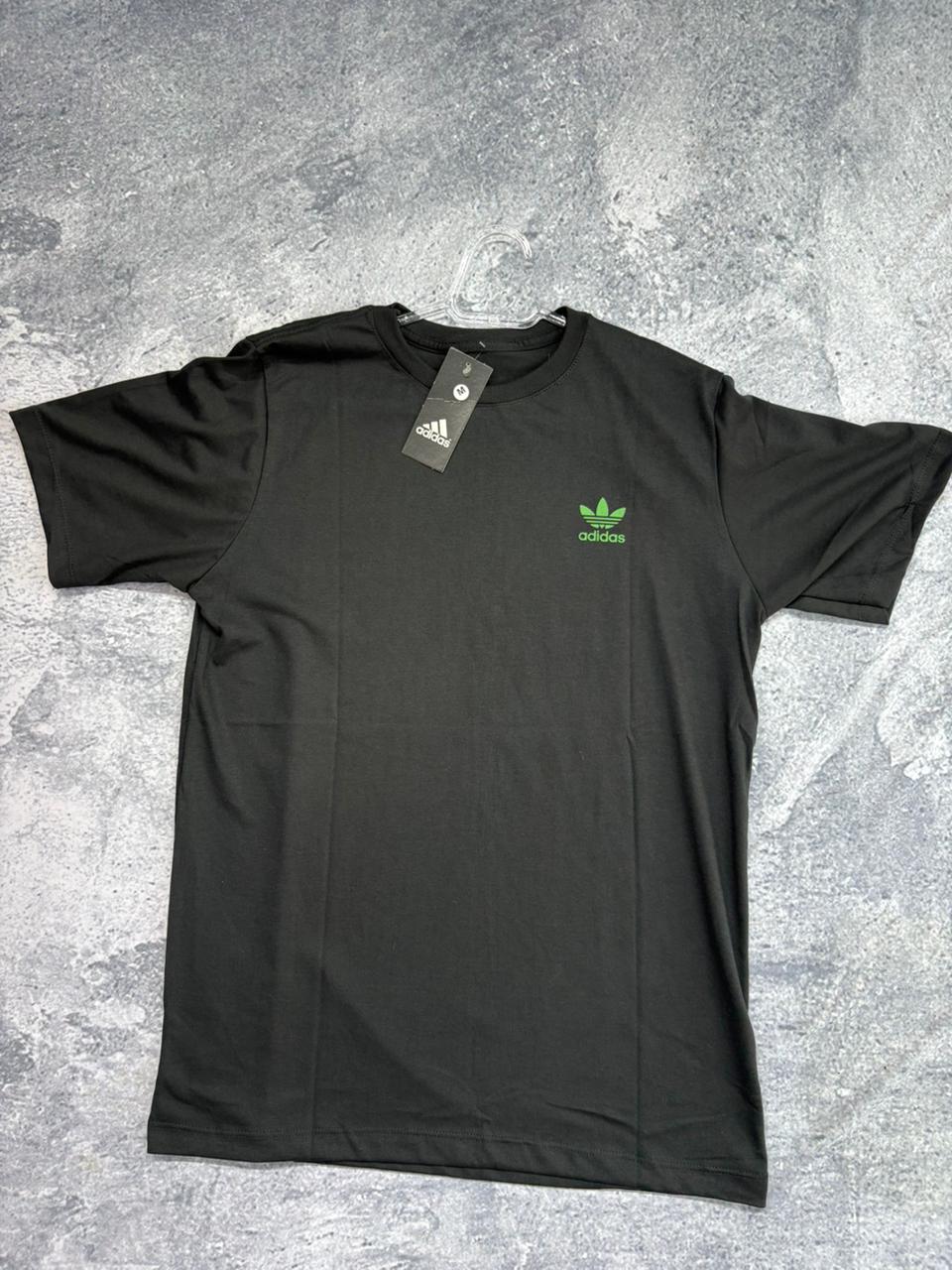 CAMISETA MALHA PREMIUM ADIDAS • 30.1 PENTEADA \& LAVADA