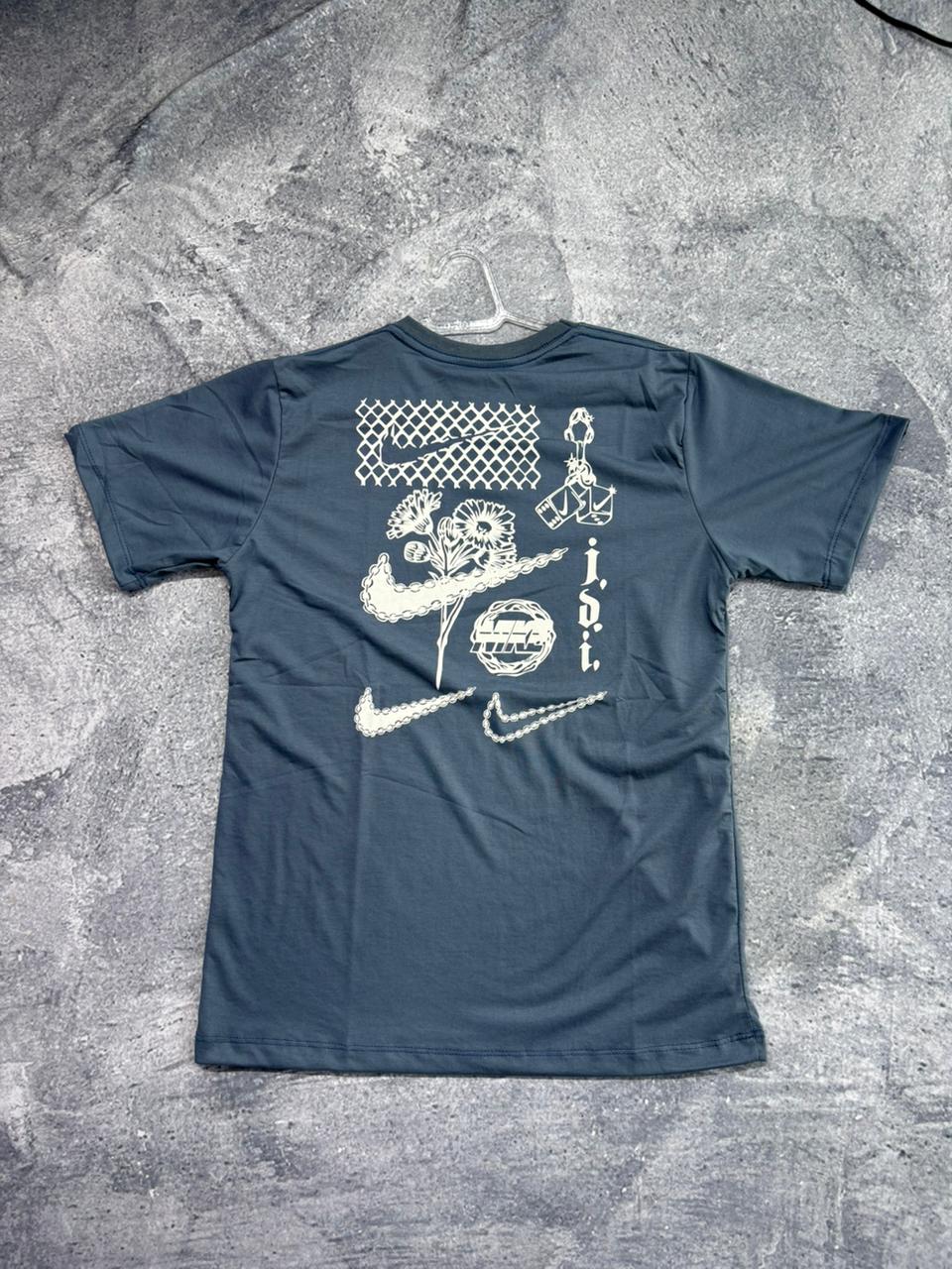 CAMISETA MALHA PREMIUM NIKE • 30.1 PENTEADA \& LAVADA  AZUL JUST DO IT