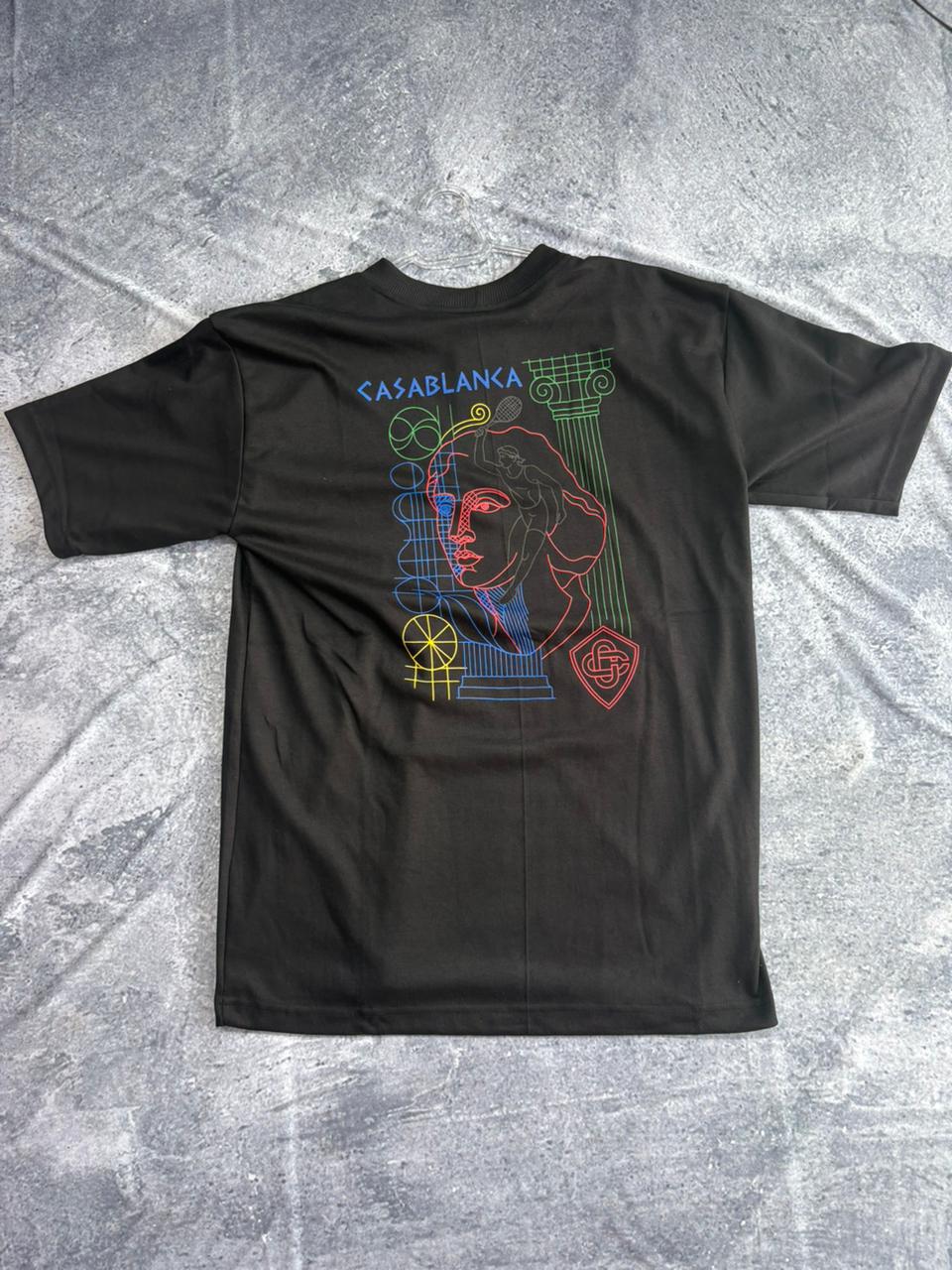 CAMISETA MALHÃO OVERSIZED CASA BLANCA preta detalhe colorido