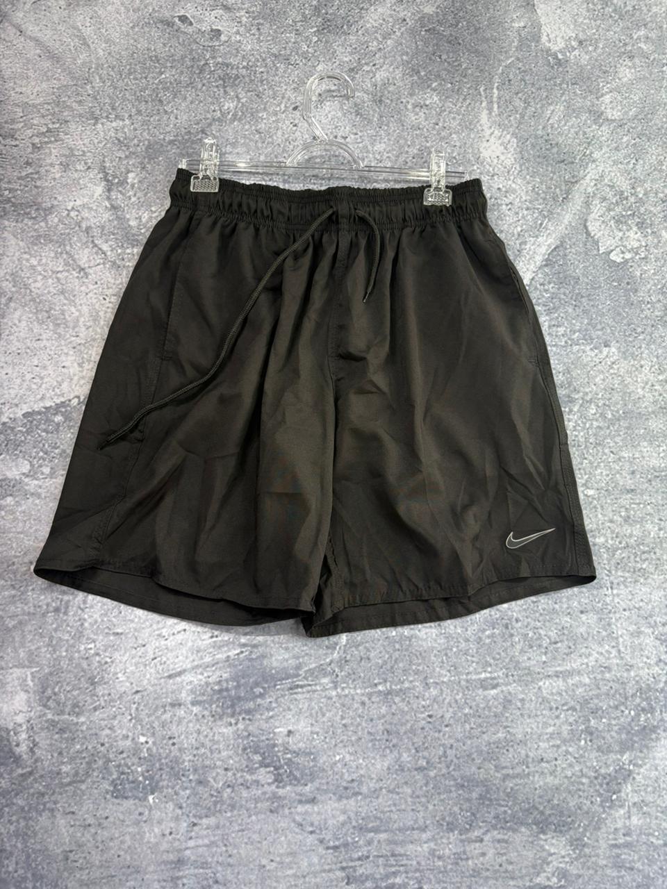 SHORT ELASTANO BASIC NIKE CURTO PRETO BASICO