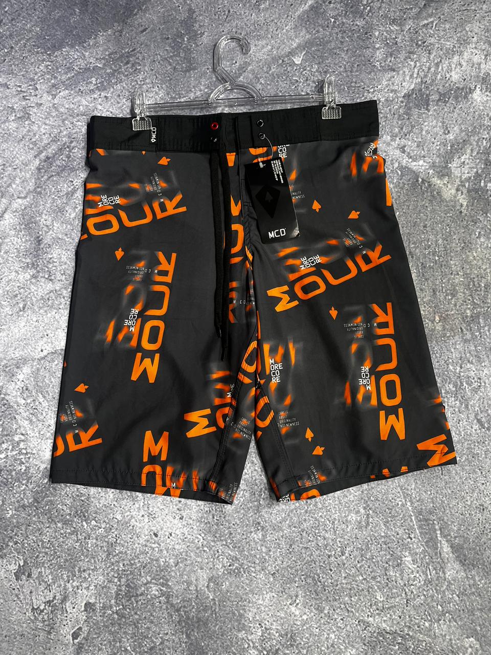 BERMUDA PARAQUEDAS PRETO COM LARANJA MCD