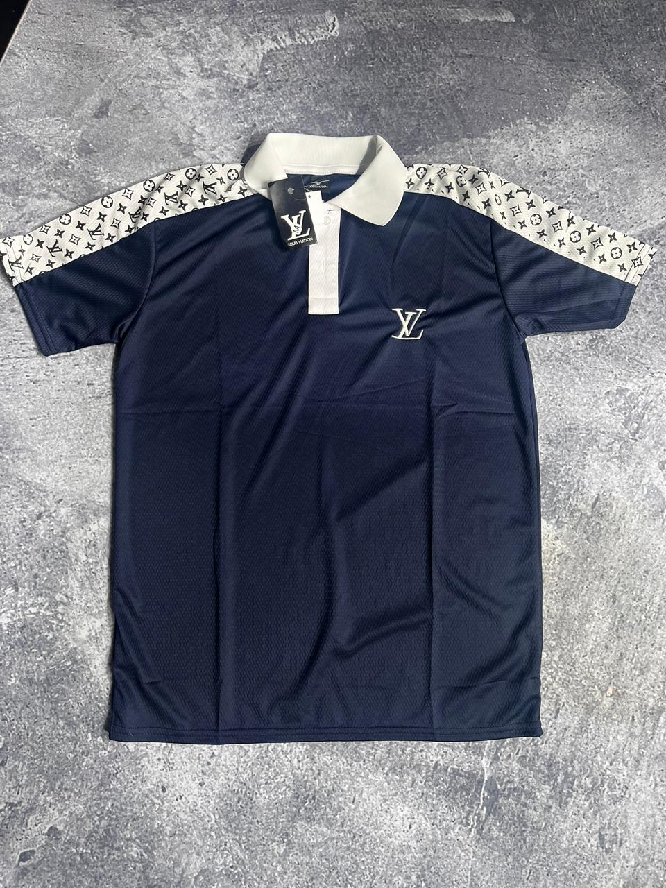 CAMISETA POLO DRY FIT  LV AZUL DETALHE BRANCO