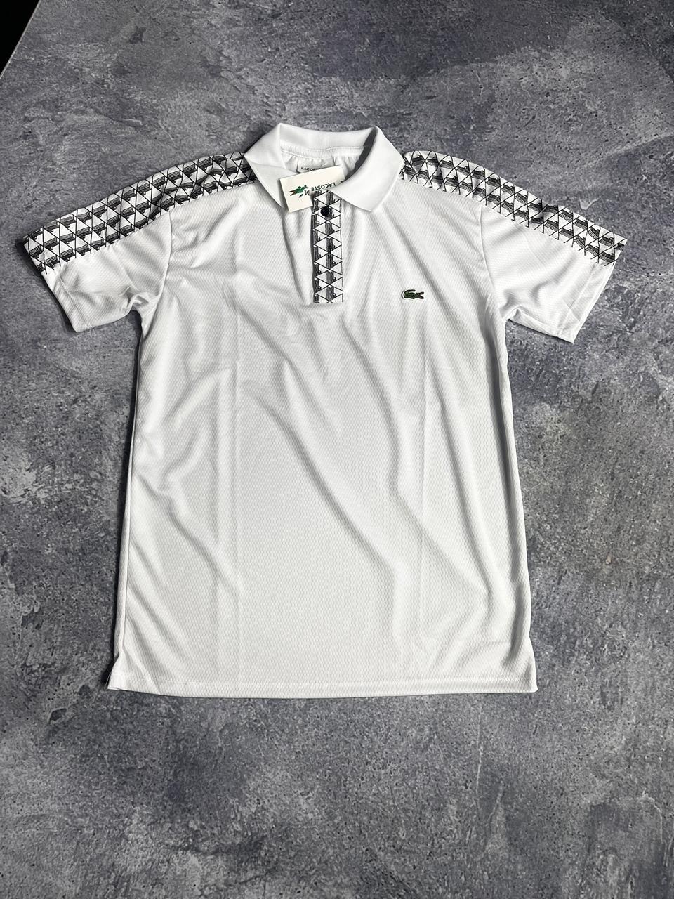CAMISETA POLO DRY FIT LACOSTE BRANCA DETALHE CINZA